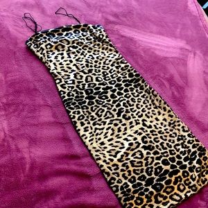 Leopard print midi dress